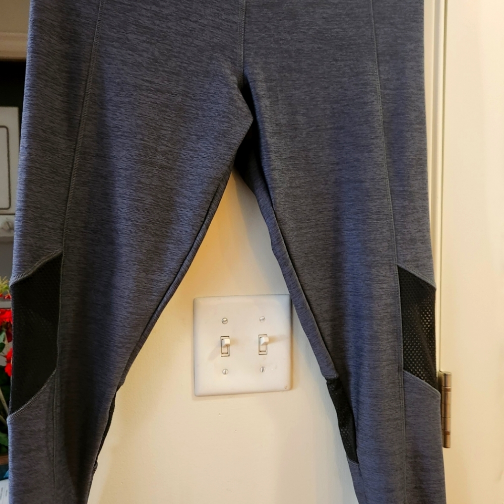 VICTORIA'S SECRET ULTIMATE PINK LEGGINGS